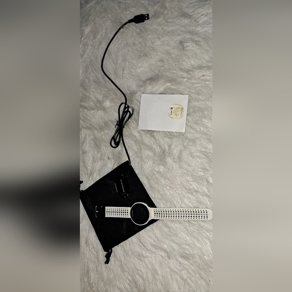 Garmin Approach S6 GPS  Golf Watch. 3D8003756. White, Works. Charger Included. - Picture 4 of 9